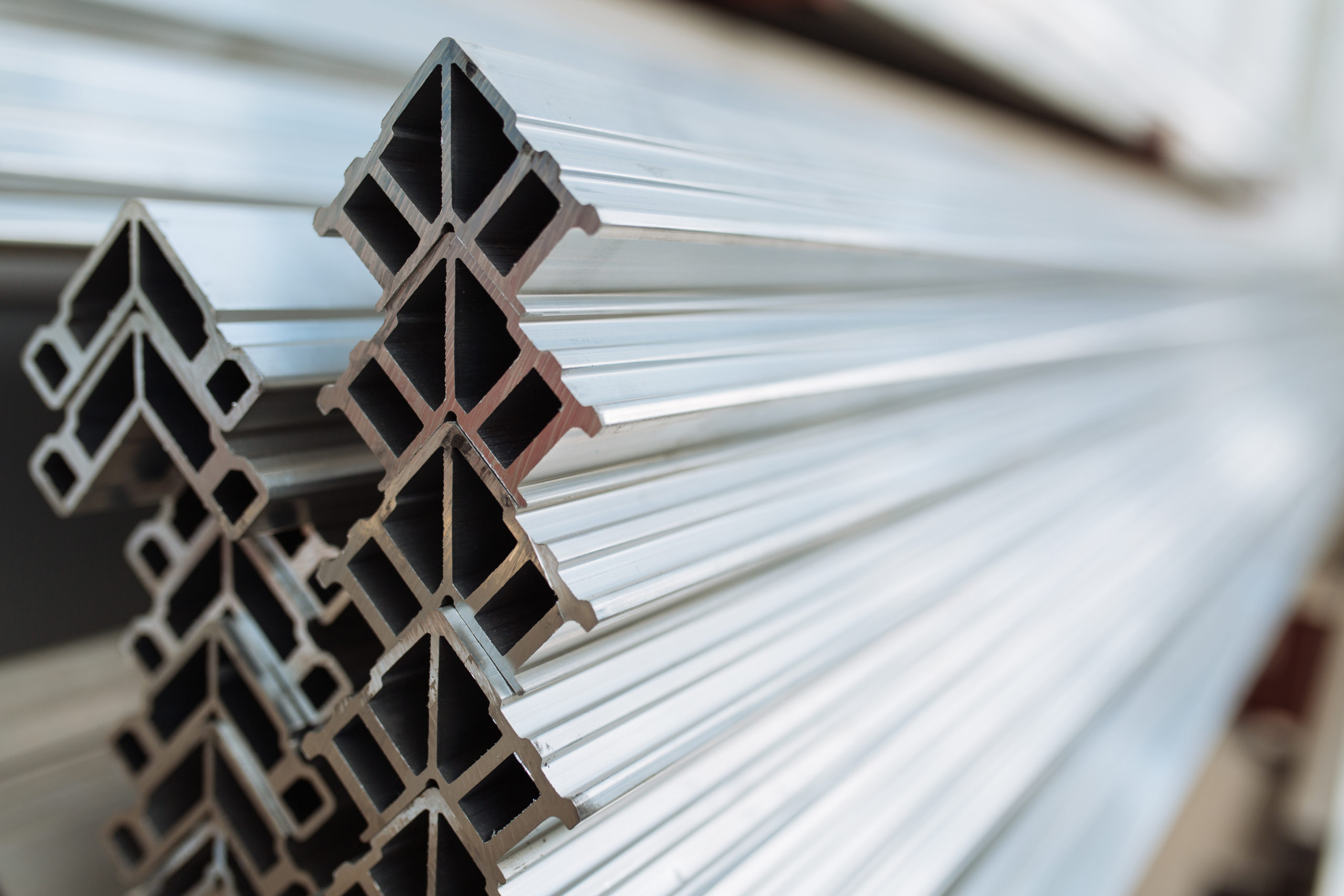 Construction materials industrial sectors in shock after announcements of maintaining the new method of calculating carbon weight